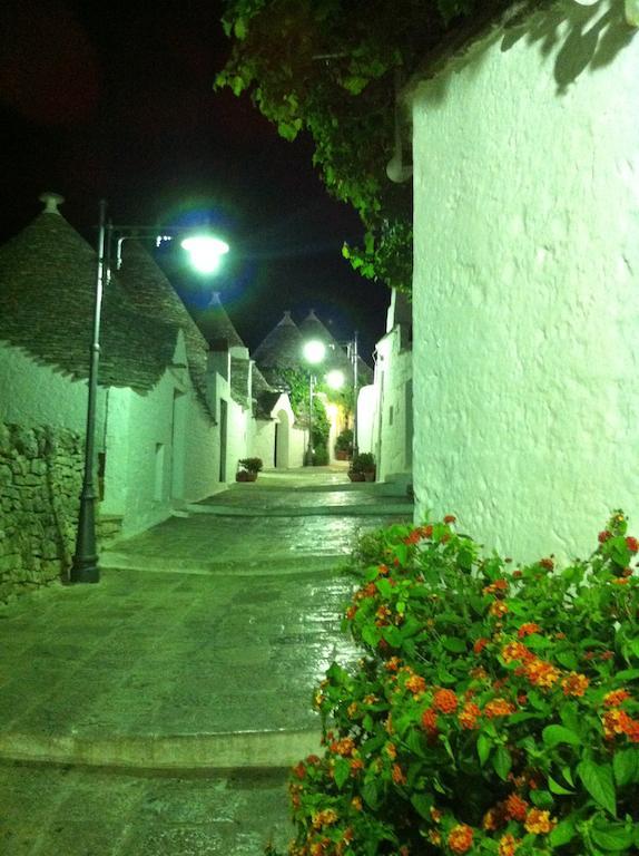 Trullo Dell'Antica Fileria Hotel Алберобело Стая снимка